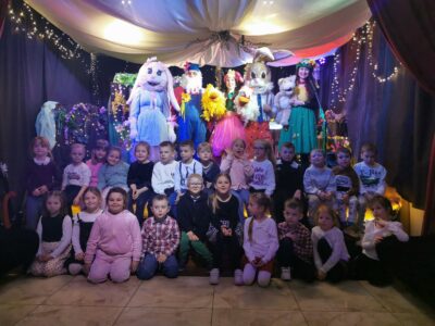 grupa Motylki i Wiewiórki w Magicznym Teatrze Muzycznym we Wrocławiu